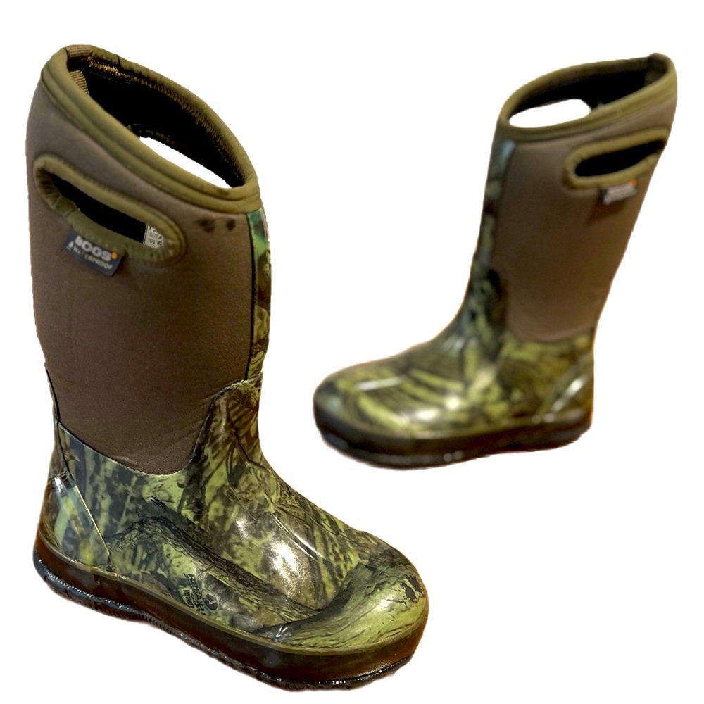Kids Camo Print Green Bogs Winter Boots sz 2